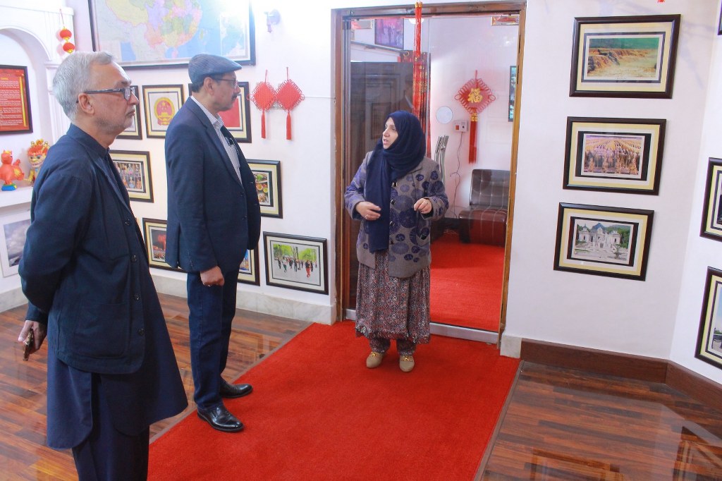 Mr. Shoaib Nasir, President of the International Council of Arts Canada, accompanied by Mr. Qamar Habib Khan, visited China Window in Peshawar. 