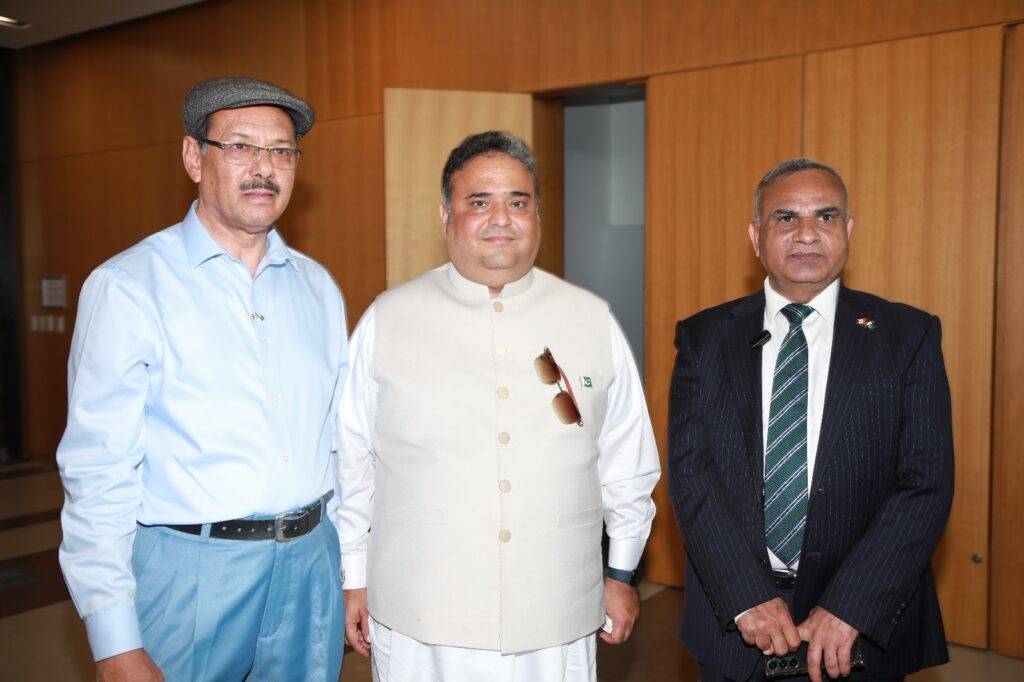 Shoaib Nasir With Senetor Mr Danesh Kumar & Mr Khalil Bajwa Consul General Pakistan.